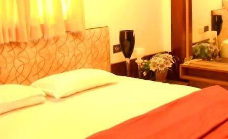 Odour Plus Resorts Chennai Bagian luar foto